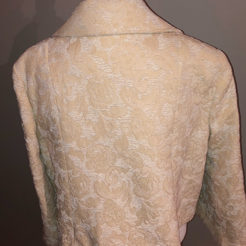 House of dereon size large - Picture 4 of 7